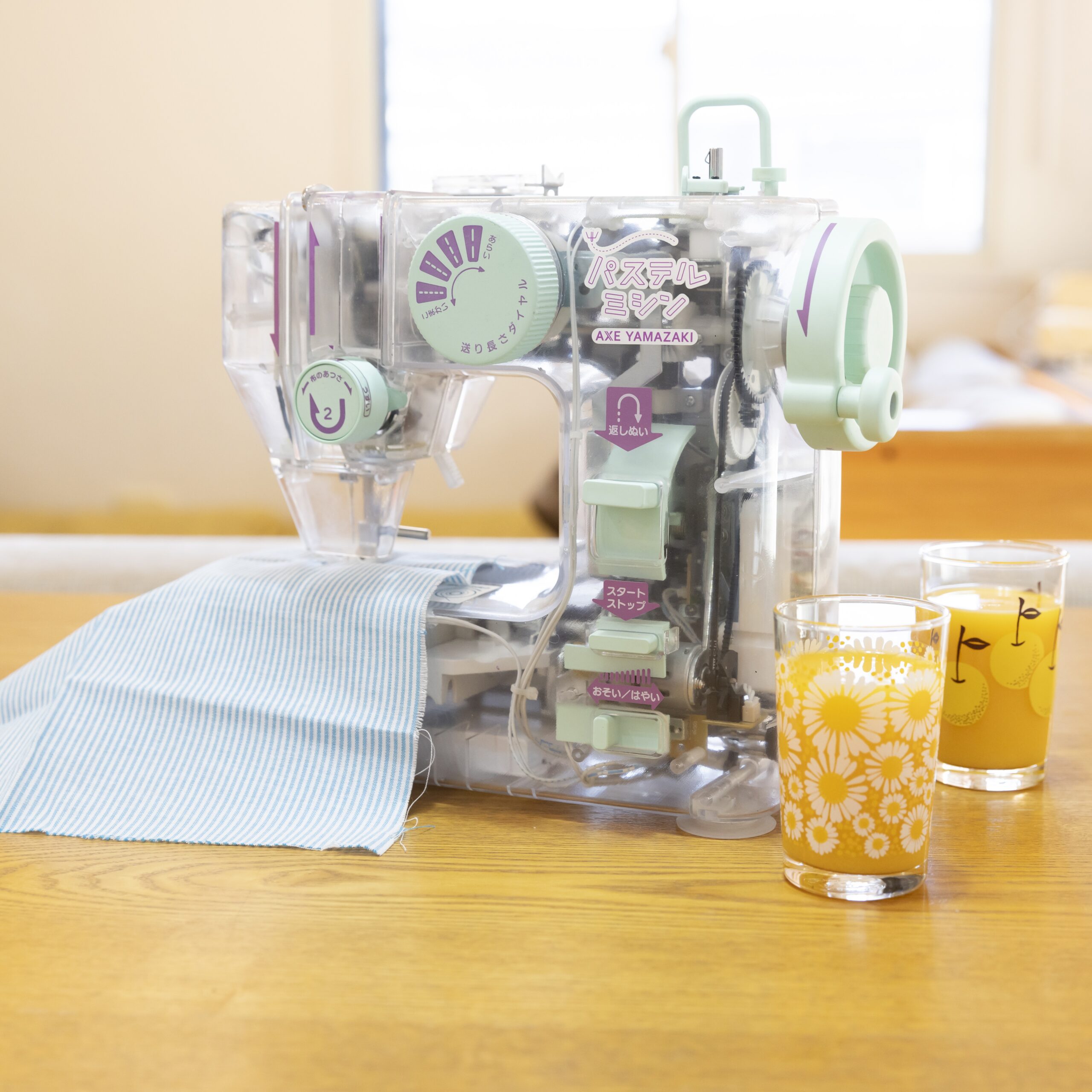 パステルカラーミシン