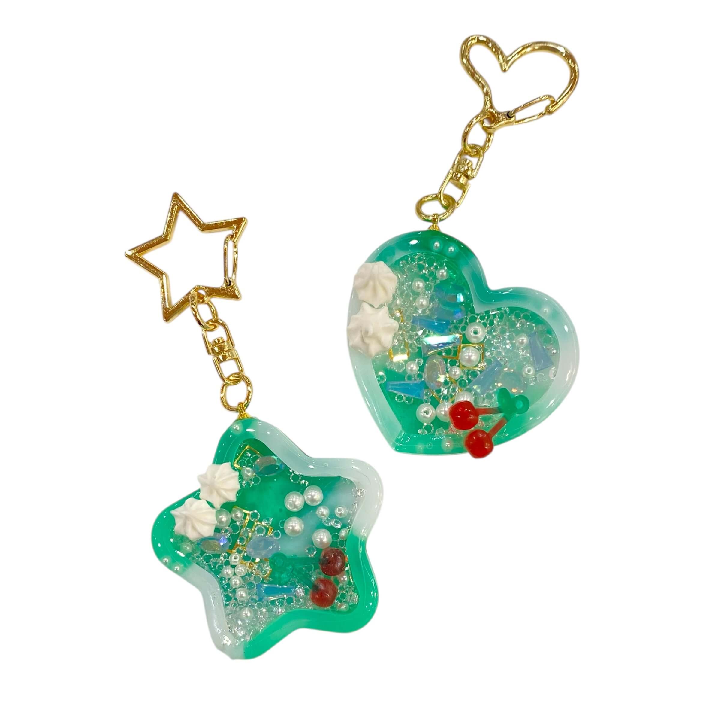 シャカシャカレジンクリームソーダ